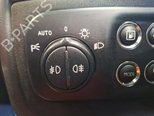 headlight-switch-maserati-gran-turismo-i-2007-32005861 main image