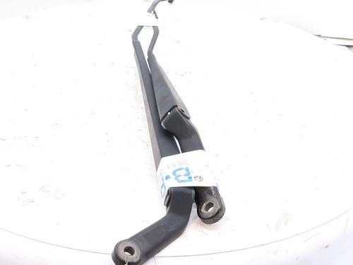 Vindspejlsviskerarm PEUGEOT 206+ (2L_, 2M_) 1.1 (60 hp) 32296204