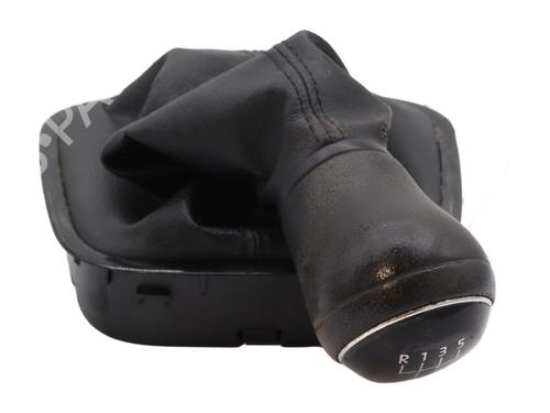 Used Shift knob Shift knob VW POLO V (6R1, 6C1) 1.2 TDI (75 hp) 33117169 33117169