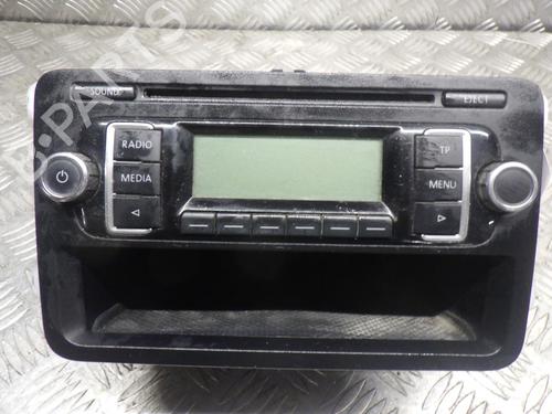 Used Radio VW POLO V (6R1, 6C1) 1.6 TDI (75 hp) 24251091