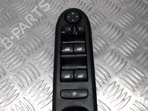 Used Left front window switch Left front window switch PEUGEOT 407 (6D_) 2.0 HDi 135 (6DRHRH, 6DRHRE, 6DRHRG, 6DRHRJ) (136 hp) 24251810 24251810