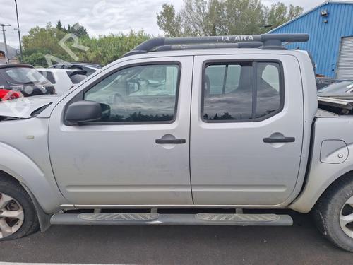 Used Left front door NISSAN NAVARA NP300 (D40) 2.5 dCi 4WD (171 hp) 28721944