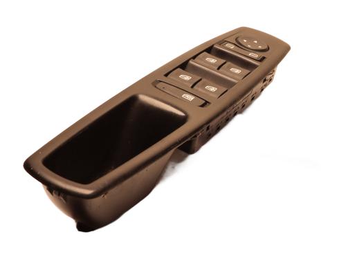 Used Left front window switch RENAULT MEGANE III Grandtour (KZ0/1) 1.5 dCi (KZ0C, KZ1A) (90 hp) 24245976