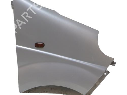 Used Right front fenders Right front fenders OPEL VIVARO A Van (X83) 1.9 DTI (F7) (101 hp) 33849160 33849160