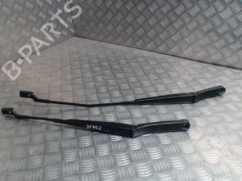 Used Front windshield wiper arm VW POLO V (6R1, 6C1) 1.4 TDI (75 hp) 29511116