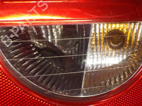 Used Right taillight Right taillight RENAULT CLIO III (BR0/1, CR0/1) 1.2 16V (BR02, BR0J, BR11, CR02, CR0J, CR11) (75 hp) 24250453 24250453