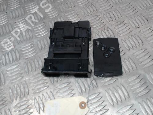 Used Card reader Card reader RENAULT LAGUNA III (BT0/1) 2.0 dCi (BT07, BT0J, BT14, BT1A, BT1S) (131 hp) 24251908 24251908