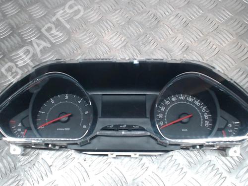 Used Instrument cluster PEUGEOT 208 I (CA_, CC_) 1.4 HDi (68 hp) 24247651