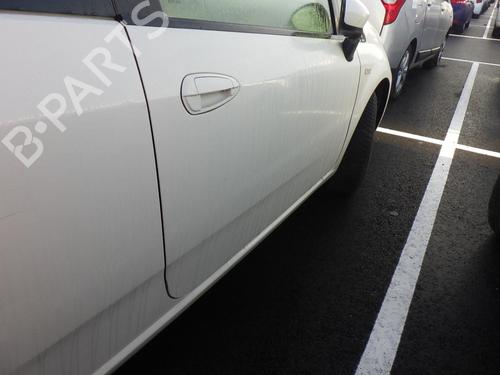 Porte avant droite FIAT PUNTO (199_) 1.2 (199AXZ1A, 199BXZ1A) (69 hp) 24247954