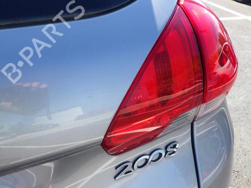 Used Right tailgate light Right tailgate light PEUGEOT 2008 I (CU_) 1.6 BlueHDi 120 (120 hp) 28476165 28476165