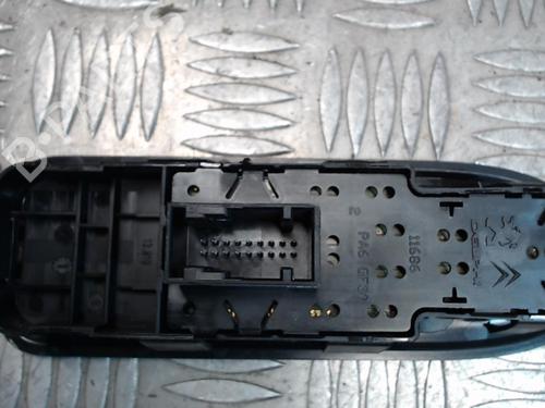 Used Left front window switch Left front window switch PEUGEOT 308 I (4A_, 4C_) 1.4 16V (98 hp) 24252570 24252570