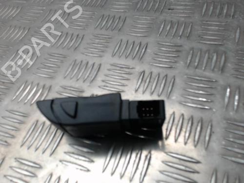 Used Switch Switch RENAULT CAPTUR I (J5_, H5_) 0.9 TCe 90 (90 hp) 24252875 24252875