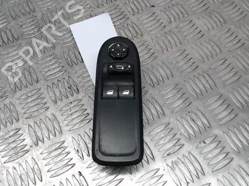 Used Left front window switch Left front window switch 24252518 24252518