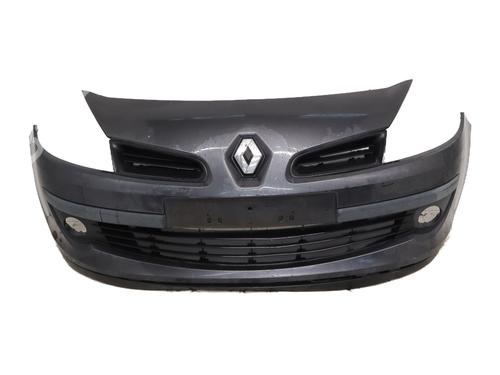 Used Front bumper RENAULT CLIO III (BR0/1, CR0/1) 1.5 dCi (BR17, CR17) (86 hp) 31884685