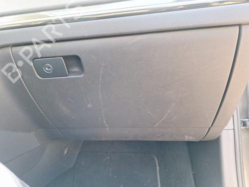 Boîte à gants VW GOLF VII (5G1, BQ1, BE1, BE2) 1.4 TSI (140 hp) 31065017