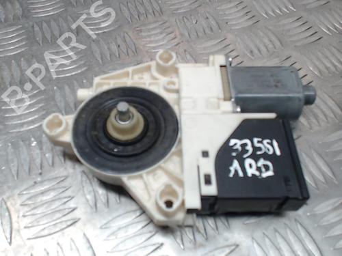 right-rear-window-motor-renault-megane-iii-hatchback-bz01_-b3_-2008-24249670 main image