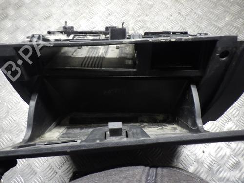 Used Glove box SEAT ARONA (KJ7, KJP) 1.0 TSI (116 hp) 24250904