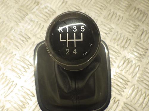Used Gear lever VW POLO V (6R1, 6C1) 1.2 TDI (75 hp) 24248374