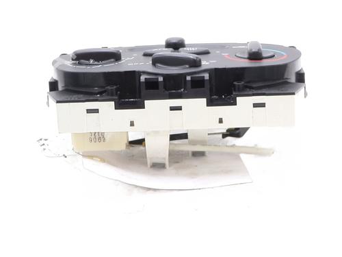 Used Climate control Climate control 33704731 33704731