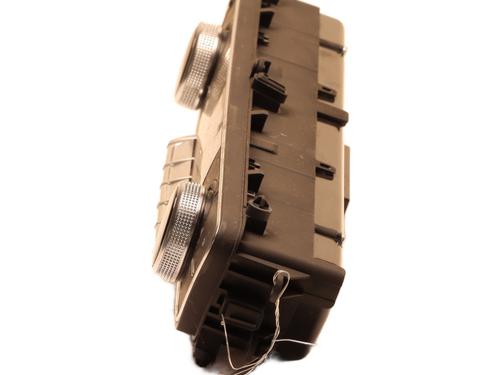 Climate control AUDI A4 B9 Avant (8W5, 8WD) RS4 TFSi quattro | BP37739775I5 - Image 4