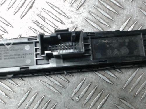 Used Warning switch PEUGEOT 308 I (4A_, 4C_) 1.6 HDi (90 hp) 24252257