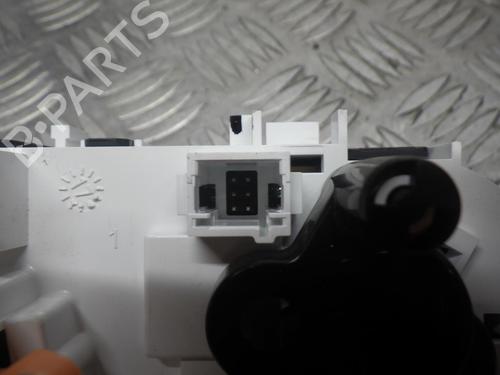 Used Climate control Climate control CITROËN C3 III (SX) 1.2 VTi 82 (82 hp) 25039755 25039755