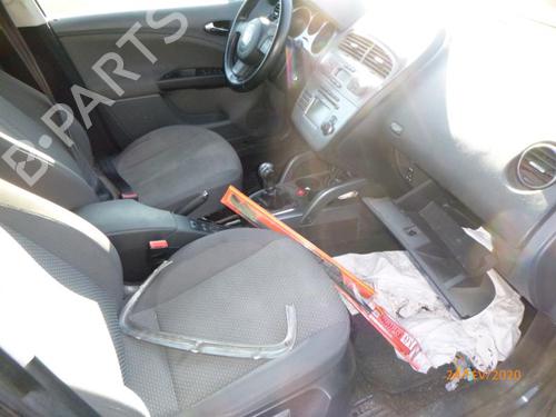 Left mirror SEAT ALTEA XL (5P5, 5P8) 2.0 TDI 16V | BP24249313C26 