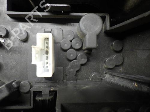 right-taillight-peugeot-407-6d_-2004-2005-2006-2007-2008-2009-2010-2011-24248456 main image