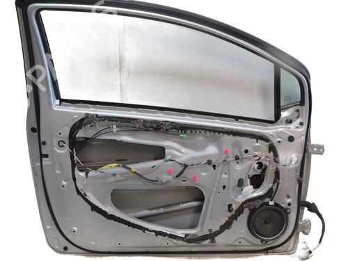 Used Left front door Left front door TOYOTA YARIS (_P9_) 1.3 VVT-i (SCP90_, SCP90R) (87 hp) 33827257 33827257