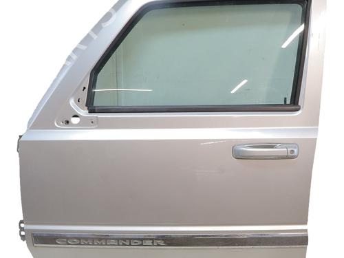 Dør venstre fortil Dør venstre fortil JEEP COMMANDER (XK, XH) 3.0 CRD 4x4 (218 hp) 37165230 37165230