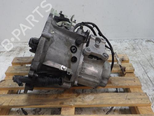 Gearkasse PEUGEOT 2008 I (CU_) 1.6 BlueHDi 120 (120 hp) 30152791