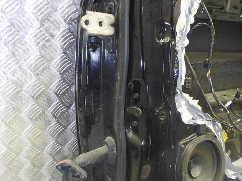 Right front door HYUNDAI TUCSON (JM) 2.0 CRDi All-wheel Drive | BP24246553C3 