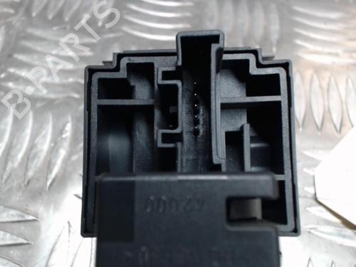 Used Headlight switch Headlight switch RENAULT MEGANE III Hatchback (BZ0/1_, B3_) 1.5 dCi (86 hp) 34556071 34556071