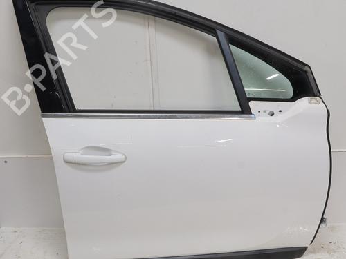 Used Right front door PEUGEOT 2008 I (CU_) 1.2 THP 110 / PureTech 110 (110 hp) 32393193