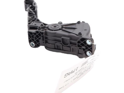 electronic-module-dacia-duster-hs_-2010-2011-2012-2013-2014-2015-2016-2017-2018-36465927 main image