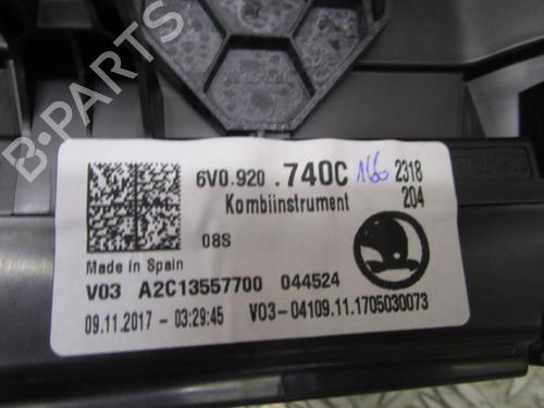 Used Instrument cluster SKODA FABIA III (NJ3) 1.0 (60 hp) 24252117