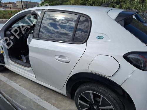 Used Left rear door PEUGEOT 208 II (UB_, UP_, UW_, UJ_) e-208 (136 hp) 29372035