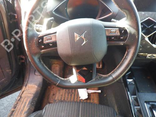steering-wheel-ds-ds-3-ds-3-crossback-ur_-uc_-uj_-2018-24245917 main image