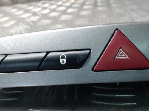 Warning switch PEUGEOT 308 I (4A_, 4C_) 1.6 HDi | BP24252224I22 - Image 2