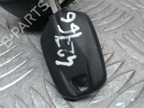 fuel-cap-citroen-c4-cactus-2014-25039697 main image