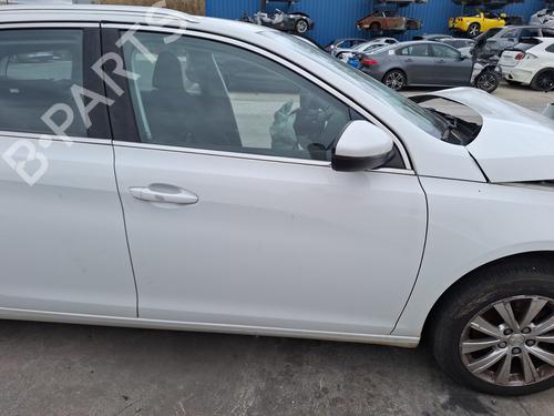 Used Right front door PEUGEOT 308 SW II (LC_, LJ_, LR_, LX_, L4_) 1.2 THP 110 (110 hp) 31696593