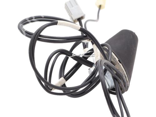 Used Antenna/Base Antenna/Base TOYOTA YARIS (_P9_) 1.3 VVT-i (SCP90_, SCP90R) (87 hp) 33564438 33564438