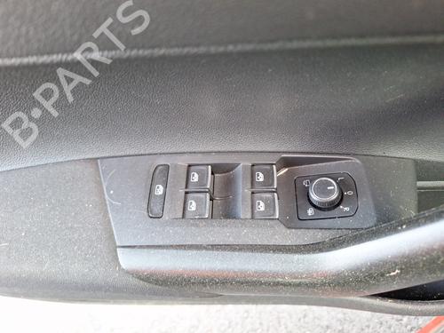 Used Left front window switch Left front window switch VW POLO VI (AW1, BZ1, AE1) 1.0 MPi (80 hp) 32739220 32739220
