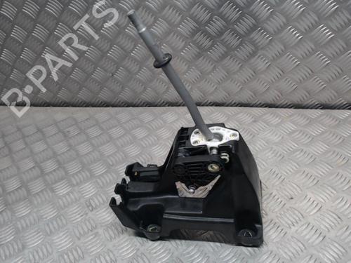 Used Gear lever PEUGEOT 108 1.2 (82 hp) 24249562