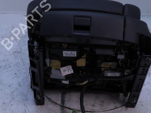 left-front-seat-porsche-macan-95b-2014-24244259 main image