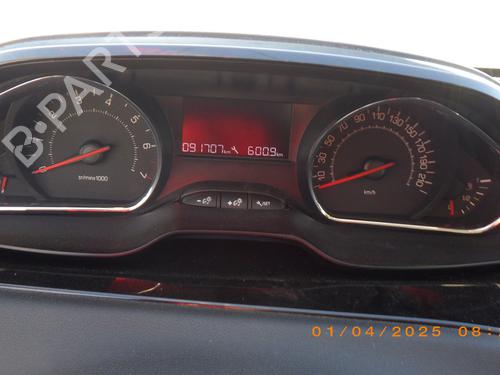 Left headlight PEUGEOT 208 I (CA_, CC_) 1.4 HDi | BP31852368C28 