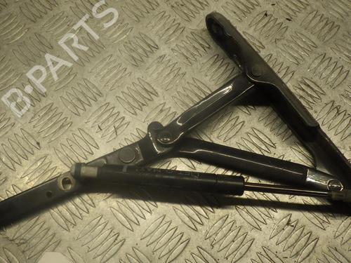 Used Tailgate lift support Tailgate lift support MASERATI 3200 GT Coupe 3.2 Biturbo V8 32V (369 hp) 25133321 25133321