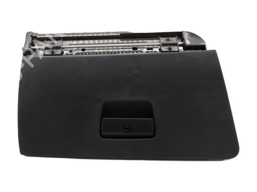 Used Glove box BMW 3 Touring (F31) 318 d (143 hp) 29212424