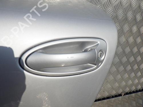 Used Left front door Left front door 24251299 24251299
