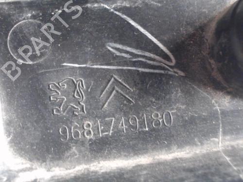 right-taillight-citroen-c3-picasso-sh_-2008-24247154 main image